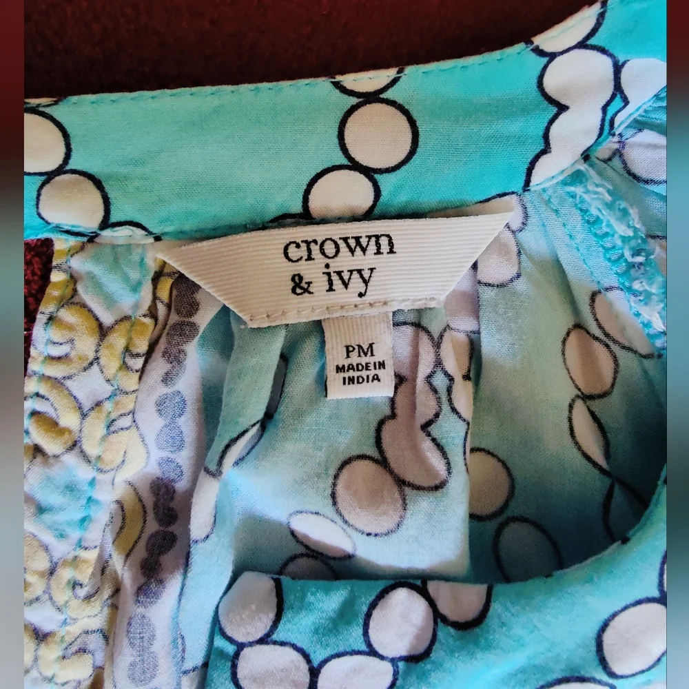 Crown & Ivy Petite Med Women's Casual Smock Top Aqua Mint Green Crochet Trim - Picture 3 of 10